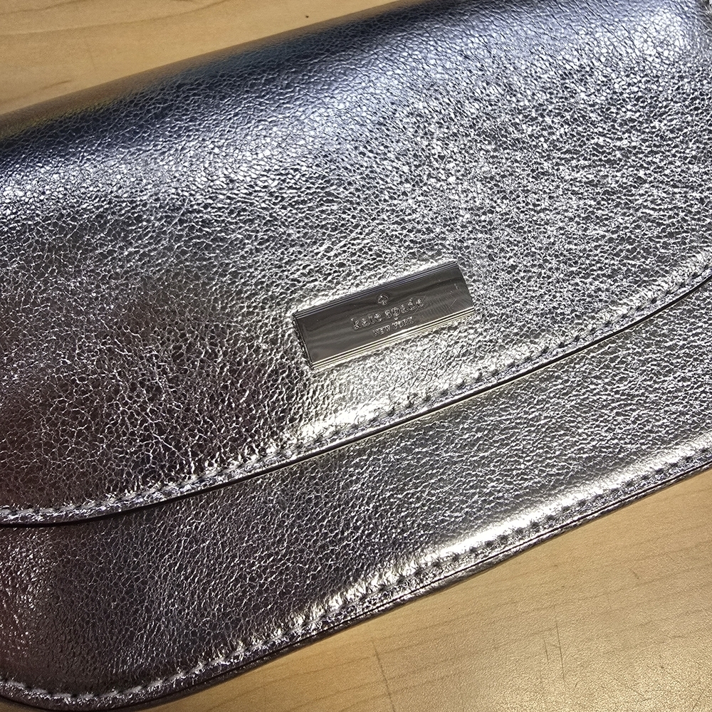Kate Spade Silver Shoulder Bag with Chain Strap - Picture 7 of 10